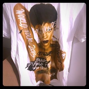 Rihanna shirt